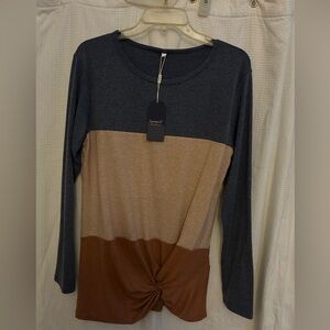 Sampeel/NWTG/ large twisted knot/ long sleeve top